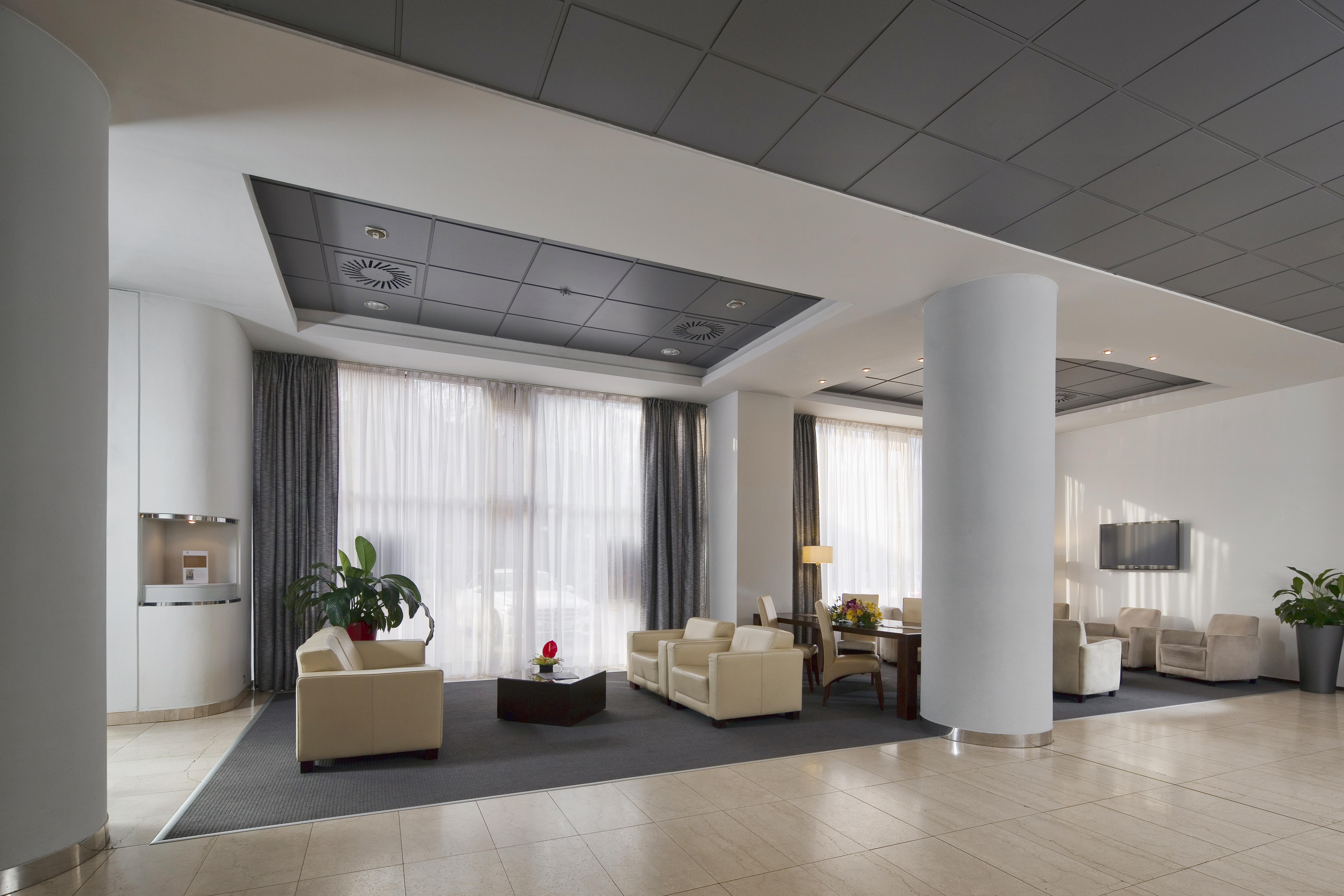 Imperial Hotel اوسترافا المظهر الخارجي الصورة