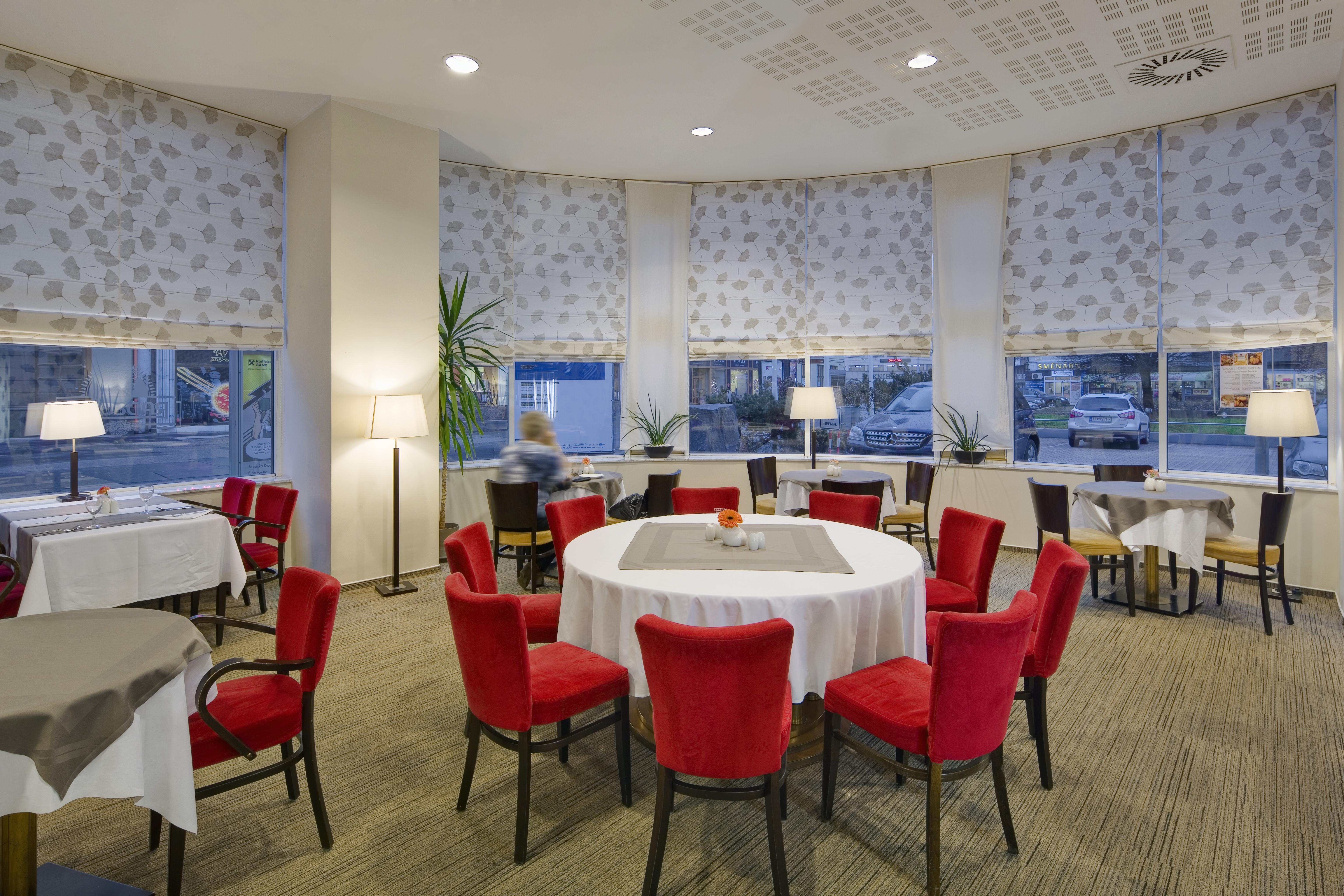 Imperial Hotel اوسترافا المظهر الخارجي الصورة