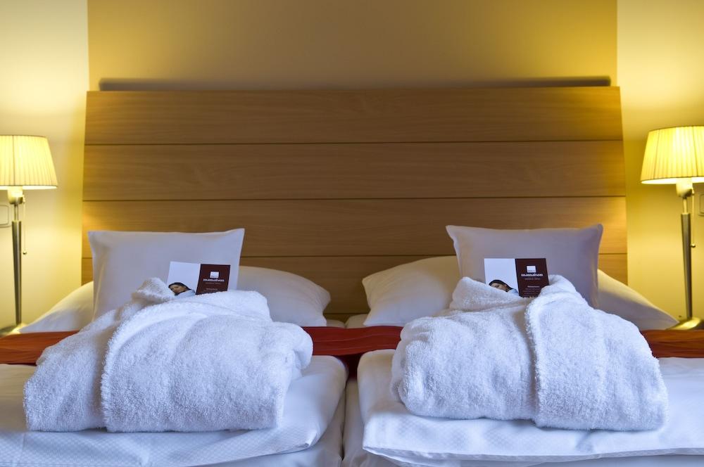 Imperial Hotel اوسترافا المظهر الخارجي الصورة