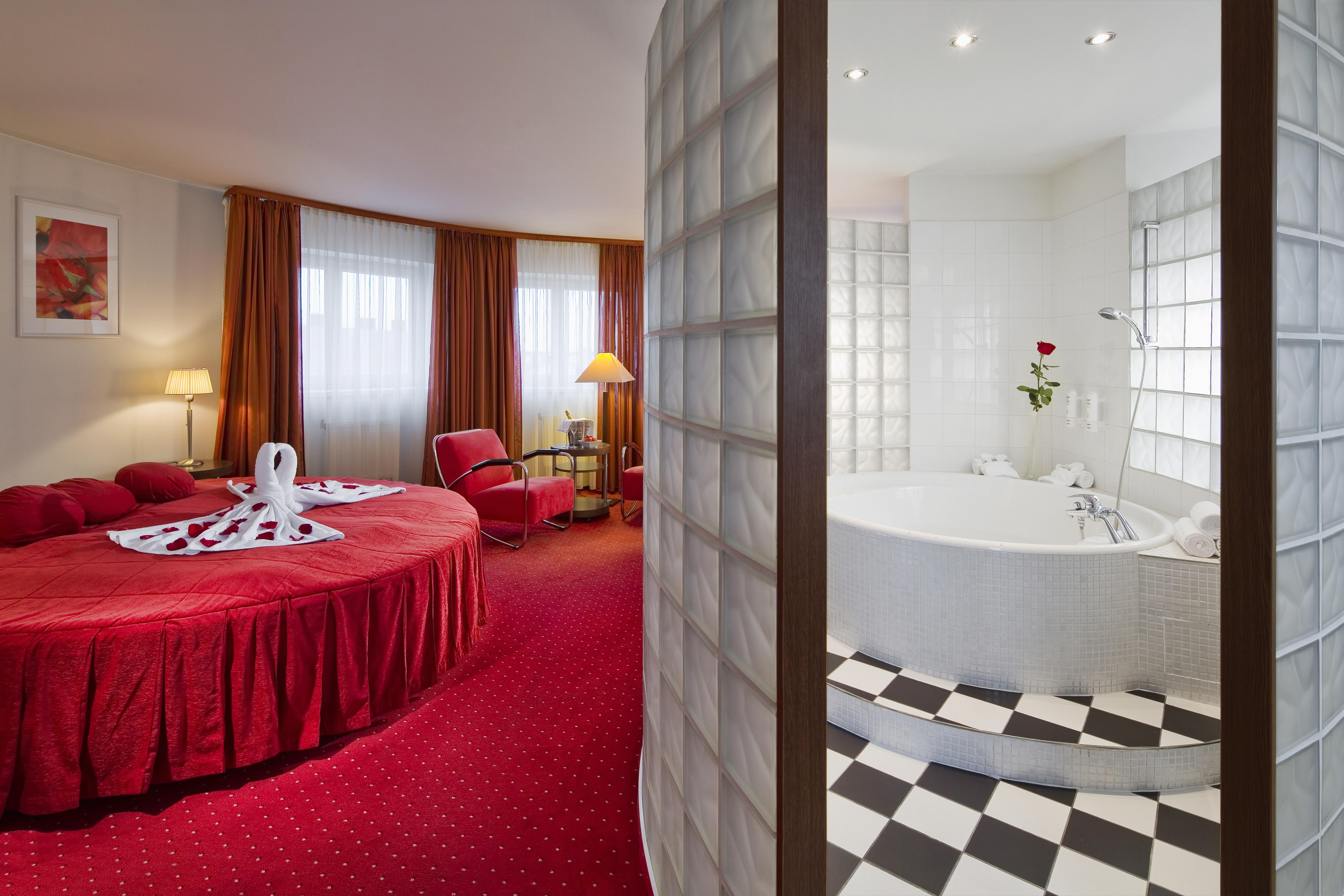 Imperial Hotel اوسترافا المظهر الخارجي الصورة