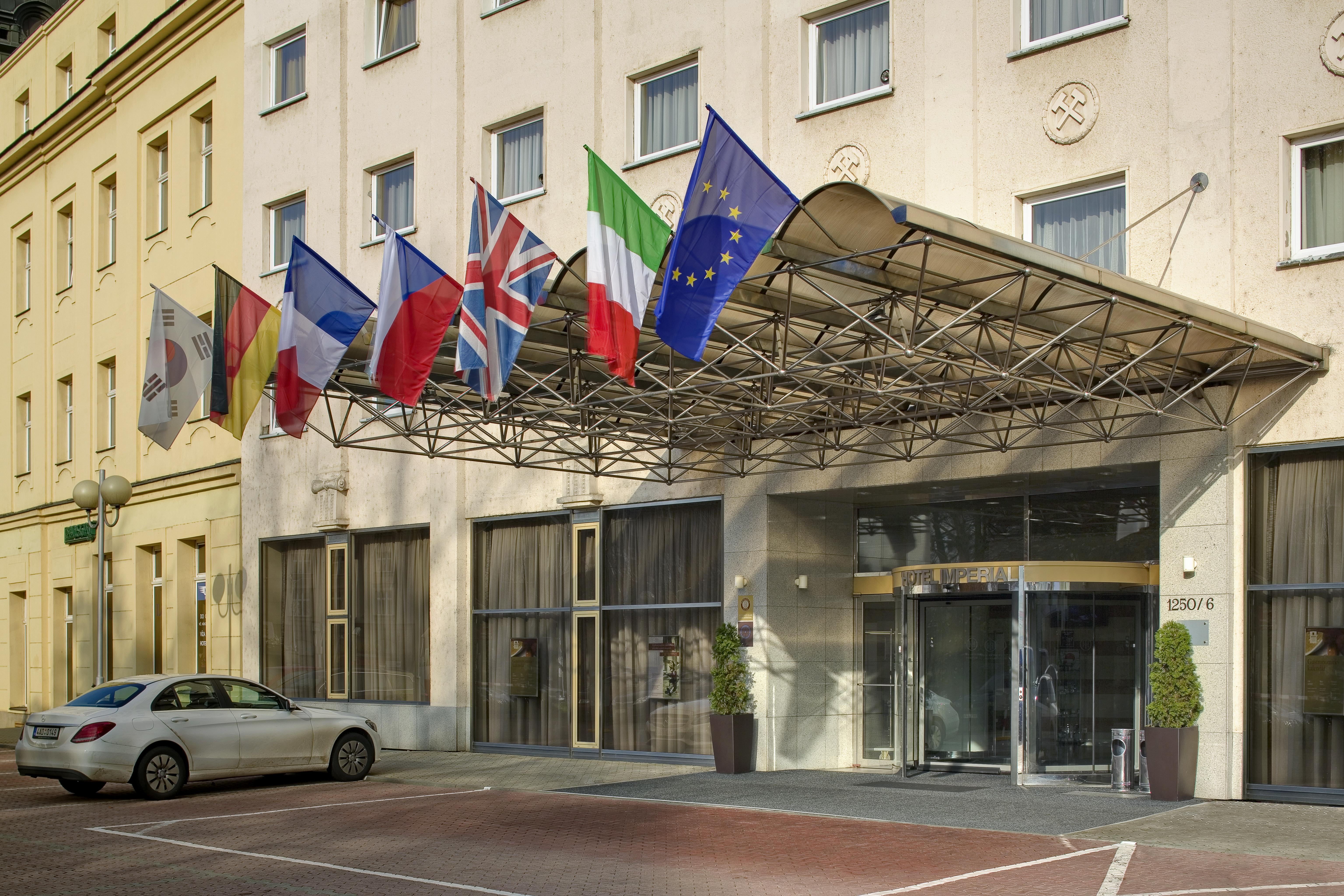 Imperial Hotel اوسترافا المظهر الخارجي الصورة