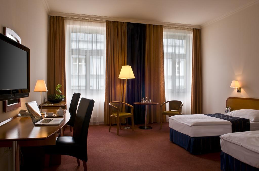 Imperial Hotel اوسترافا الغرفة الصورة